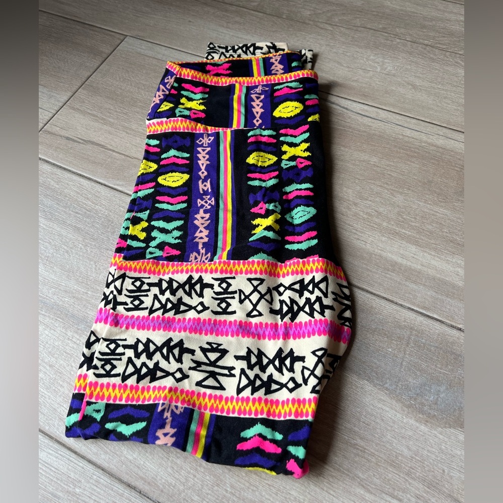 LuLaRoe neon tribal print tall and curvy